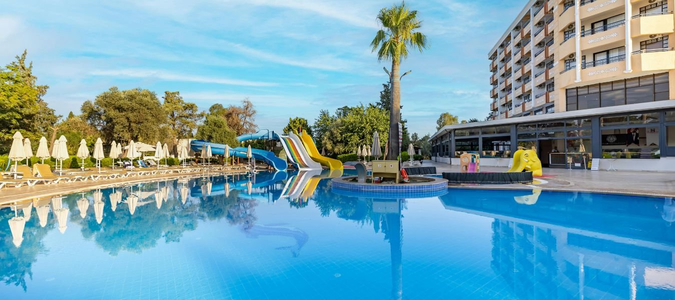 Commercial Pool Design