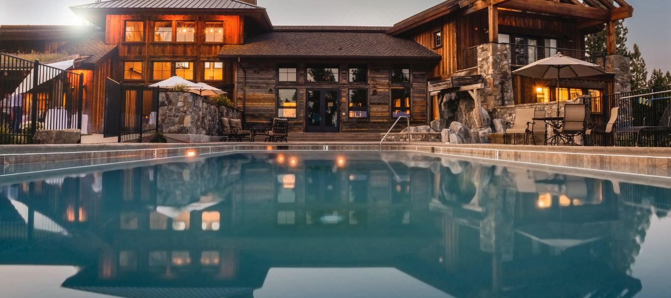 How to Achieve a Balanced Pool Water